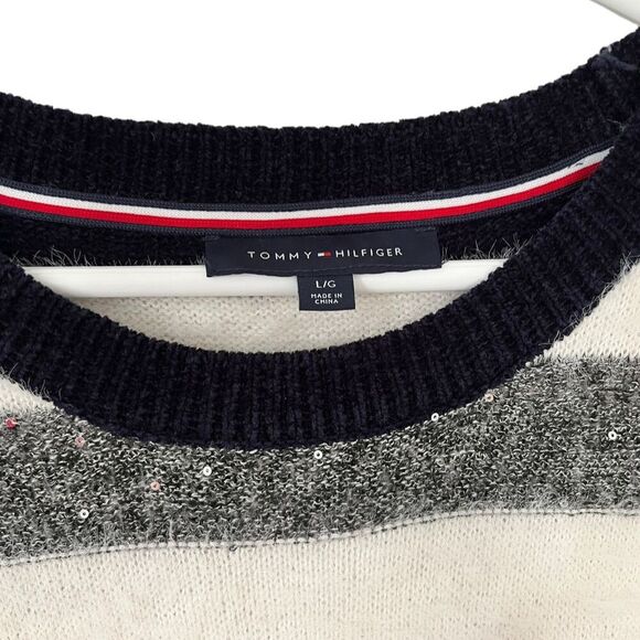 Tommy Hilfiger Striped Crew Neck Sweater Womens size Large. Sequin accen… - Picture 4 of 9